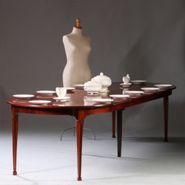 Hollandse smalle coulissentafel Louis Seize ca 1800 in mahonie op tapse poten (No.922850)