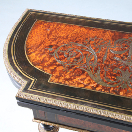 Bijzonder fraaie wandtafel in wortelnoten met ebben en brons beslagen Boulle stijl ca 1910 (No.450340)