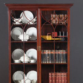Antieke kasten / Hoge ondiepe Engelse bibliotheekkast in mahonie ca 1840 (No.862465)
