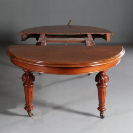 Antieke tafel / Wind out Coulissentafel in mahonie ca. 1850 in een mooie oude kleur met 2 inlegbladen (No.640854)