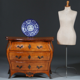 Gebombeerde blonde transition commode ca 1775  ruitvormig ingelegd (No.962665)