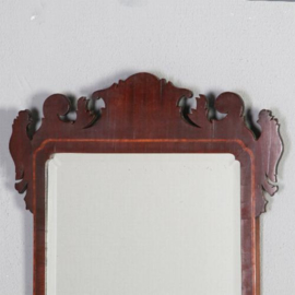 Antieke spiegels / Engelse geslepen halspiegel rechthoekig ca. 1875 in gecontourneerde lijst  (No.521406)