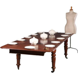 Lange tafel  Victoriaans pull out table ca. 1865 met authentieke inlegbladen in mooie oude kleur (No.651516)