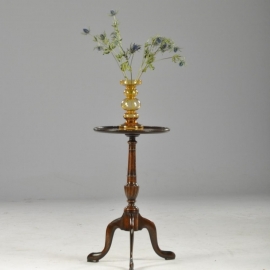 Antieke bijzettafels / Wijntafeltje of bijzettafel jaren "50 nog niet antiek in mahonie met verdiept blad (No.590203)