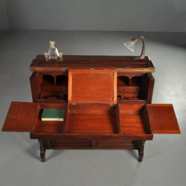 Antieke bureaus / Laat Victoriaans vrijstaand klepbureau ca. 1890 met veel laden en vakjes (No.281103)