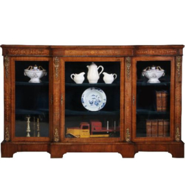 Antieke kasten / Notenhouten Credenza ca. 1875 met inlegwerk en  brons (No.782317)