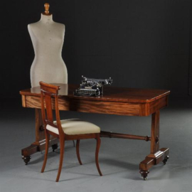 Antieke bureaus /  schrijftafel / Sidetable in mahonie met 2 laden ca. 1825 (No.530936)