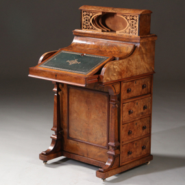 Blond wortelnoten Davenport secretaire met geheime Harlequin of pop-up postvakjes ca 1845 (No.982255)