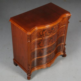 Antieke kast / Orgelgebogen commode met een zeer uitbundig wortelnoten front ca. 1875 (No.602215)