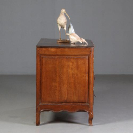 Antieke kast / Franse eikenhouten commode ca. 1750 met orgel gebogen front (No.690712)