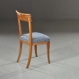 Antieke stoelen / Stel van 10 Hollandse mahonie eetkamerstoelen 2 met armleuningen ca. 1820 blauw gestoffeerd (No.532116)