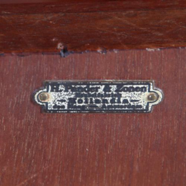 Antieke kasten / Indrukwekkend salonmeubel in strakke belijning H. Pander ca. 1900 Mahonie Hollands  (No.782774)