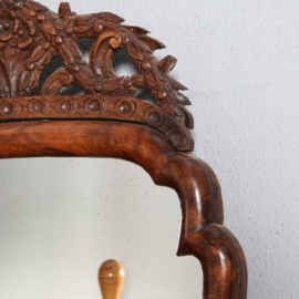 Antieke spiegels  / Hollandse notenhouten Soester spiegel ca. 1790 met afneembare kroon 49 X 87 cm (No.650354)