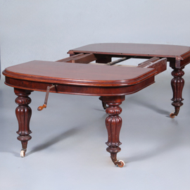 Massief mahonie eetkamertafel met slinger en inlegbladen Victoriaans ca 1860 (No.440550)
