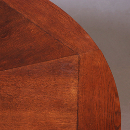 Reusachtige ronde vergadertafel of eetkamertafel 210 cm diameter voor zeker 10 personen art deco ca 1915 (No.992610)