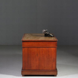 Antieke bureaus / Engels bureau ca. 1890 met 9 laden en groen lederen inleg (No.800461)