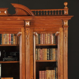 Antieke kast / Grote notenhouten breakfront bibliotheekkast ca. 1875 (No.843055)