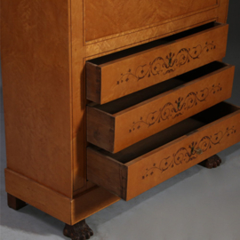 Secretaire abattant of klep secretaire met geheime vakjes, esdoorn met amarant ca 1835 (No.931140)