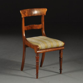 Antieke stoelen / Naar keuze: 4, 5 of 6 Victoriaanse eetkamerstoelen ca. 1850 in  mahonie    (No.450220)