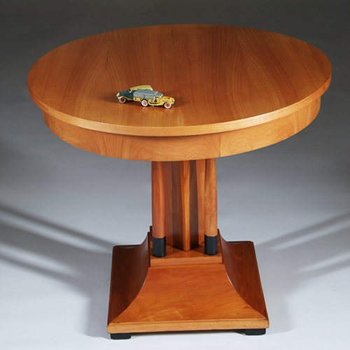 Art Deco Salontafel in blond kersen met zwart gelakte details ca 1915 (No.301810)