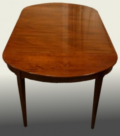 Antieke tafel / Hollandse coulissetafel met strakke tapse poten (No.84142)