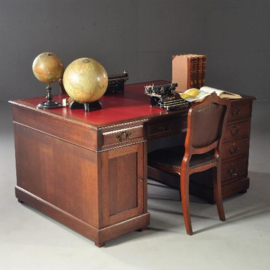 Antieke bureaus / eikenhouten Partnersdesk / Dubbelbureau ca. 1890 met 12 laden en 2 deuren (No.104599)