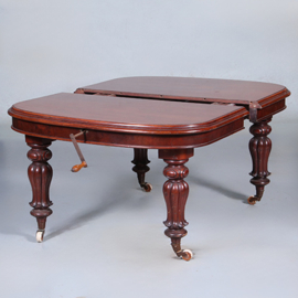 Massief mahonie eetkamertafel met slinger en inlegbladen Victoriaans ca 1860 (No.440550)