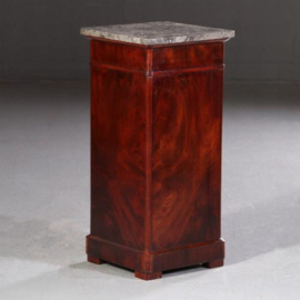 Antieke kast / Hollands strak mahonie nachtkastje ca. 1825 met 5 laden (No.661757)