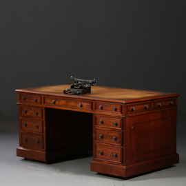 Mahonie bureau Goud gestempeld doorleefd leer ca 1870  (No.913145)