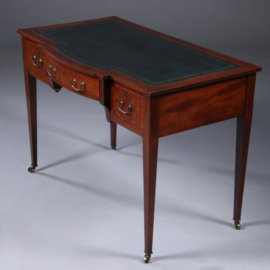 Damesbureau op ranke pootjes en ingelegd met donkerblauw leer ca 1890 (No.222180)