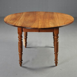 Antieke tafel / Franse ronde coulissentafel max 4.15 m. lang ca. 1890 in kastanjehout (No.292461)