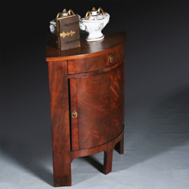 Lage 1-deurs Biedermeier hoekkast met deur en lade Hollands  ca 1820 (No.432715)