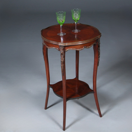Mahoniehouten Lodewijk XI stijl bijzettafeltje of wijntafeltje ca 1900 (No.440565)