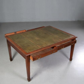 Antieke bureaus / Schrijftafel dubbele of partners schrijftafel in mahonie ca. 1925 met 4 laden en groen leer (No.670641)