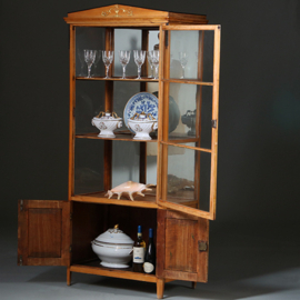 Kersenhouten vroeg Biedermeier vitrinekast blond met zwarte accenten ca 1815 (No.962615)