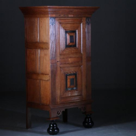 Antieke kast / Gelderse ééndeurs-kussenkast  in eiken met ebbenhout (No.561256)
