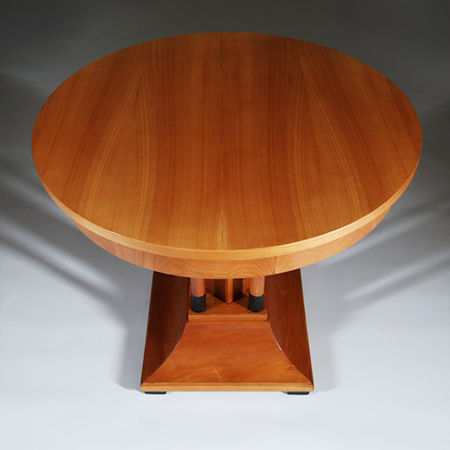 Art Deco Salontafel in blond kersen met zwart gelakte details ca 1915 (No.301810)