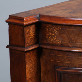 Blonde notenhouten credenza met kwartronde zijkasten ca 1850 fraaie ingelegde details (No.431545)