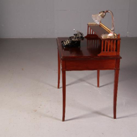 Antieke bureaus / Mahonie schrijftafel met opstand en bronzen hekje ca. 1880 (No.523051)
