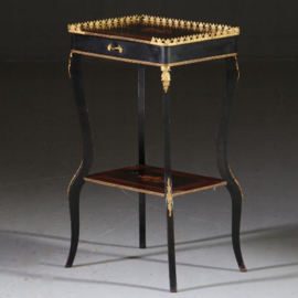 Antieke bijzettafels /  Etagère ca. 1900 in noten met ebben, mahonie  en brons (No.640858)