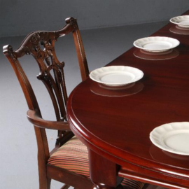 Antieke tafels / Ronde Engelse tafel ca. 1870  in mahonie te vergroten tot 12 personen smetteloos gerestaureerd (No.831030)