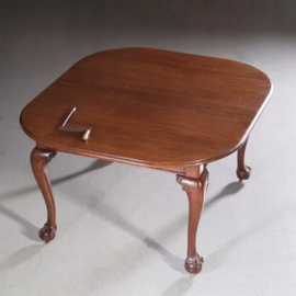 Antieke tafels / Engelse wind out table in mahonie op elegante cabriole poten ca. 1890 (No.651520)