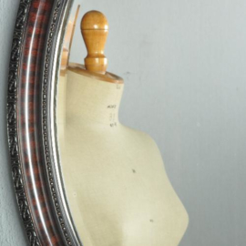 Antieke spiegels / Engelse spiegel ovaal ca. 1900 met bewerkte rand (No.521414)