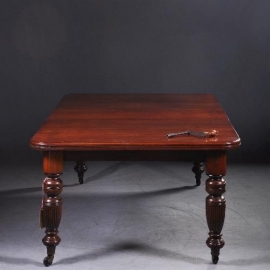 Antieke tafel / Engelse wind out table met mooie oude bladen (No.931431)