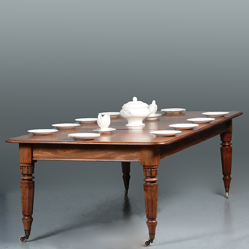Eetkamertafel tot 12 personen Victoriaans ca 1860 in mooie oude kleur (No.301880)