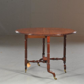Antieke bijzettafels / Wijntafels / Sutherland table / salontafel in mahonie, ovaal, bijzonder onderstel (No.451941)