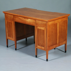 Satijnhouten bureau met zwarte accenten Hollands ca 1910 (No.283010)
