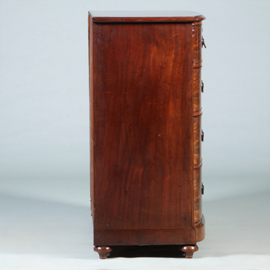 Bow front commode met oplopende lade bloemmahonie ca 1825 (No.280315)