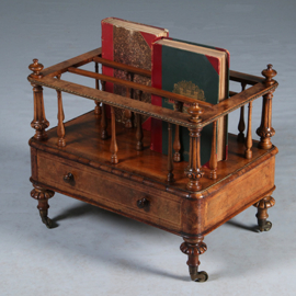 Wortelnoten Canterbury met lade gesig Gillow brons beslag en inlegwerk ca. 1850 (No.283005)#