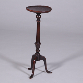 Hoge Engelse "Tripod wine table" zeer donker bijna zwart eikenhout ca 1900 (No.452405)